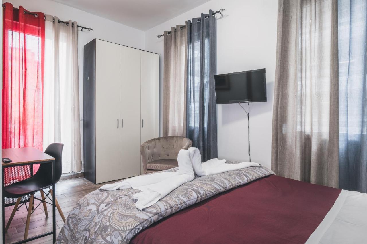 Bulldog Station Apartments With Private Wc, Ac, Tv Mestre Luaran gambar